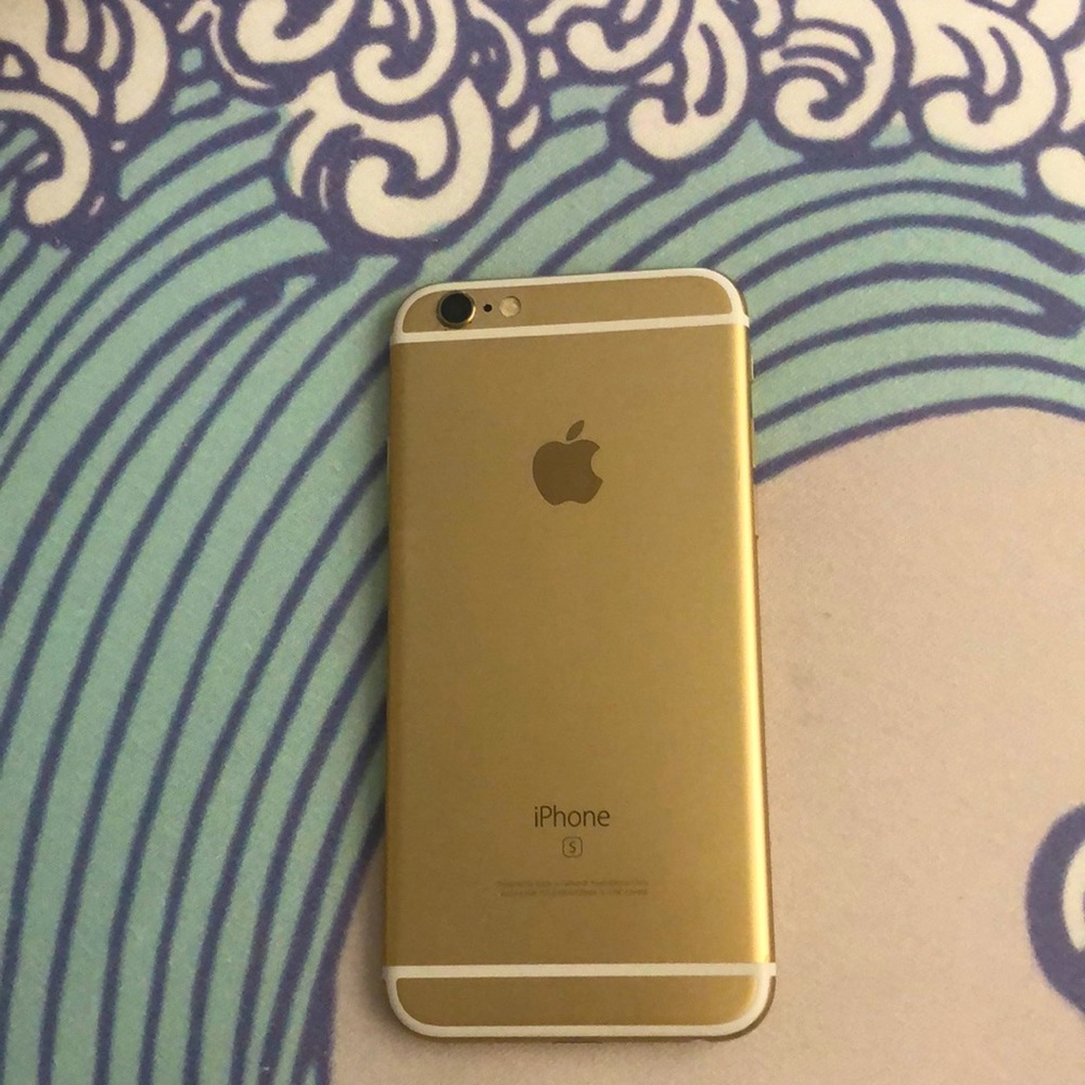 iPhone 6 S Mint Condition ( GOLD)